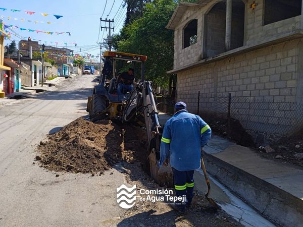 Inician trabajos de reubicación de la línea de conducción en Cantera de Villagrán – Avenida Central.