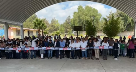 Inauguran techumbre de la Escuela Primaria Adolfo López Mateos en Tepeji