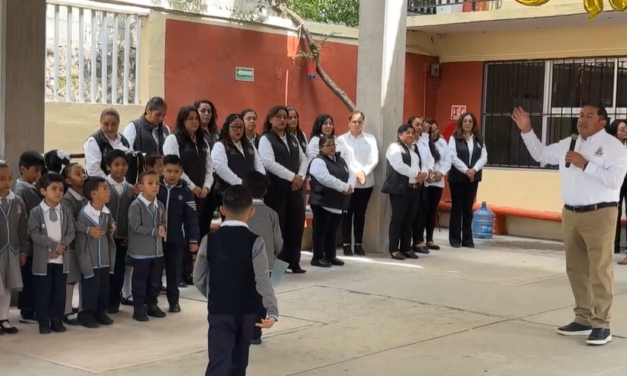 Inauguran domo en la escuela primaria 13 de Diciembre de la colonia El Cerrito en Tepeji.