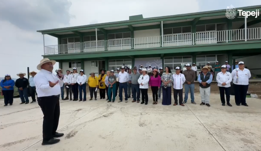 Inauguración nuevas instalaciones del COBAEH plantel San Ildefonso, inversión con recursos municipales.