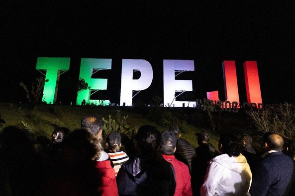 Una gran fiesta se vivió durante la inauguración de Letras Monumentales que nos dan identidad y que serán inscritas para abatir el Récord Guinness como las más altas del mundo con sus 15 metros de altura.