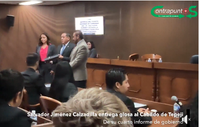 Salvador Jiménez Calzadilla, entrega glosa de su Cuarto Informe de Gobierno al Cabildo de Tepeji.