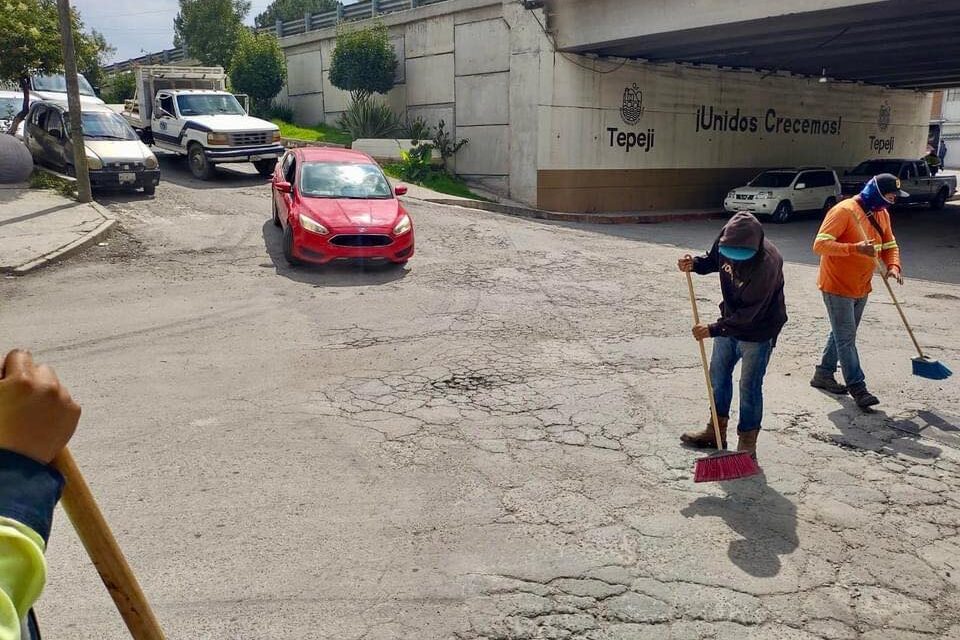 Inician trabajos de bacheo en Tepeji