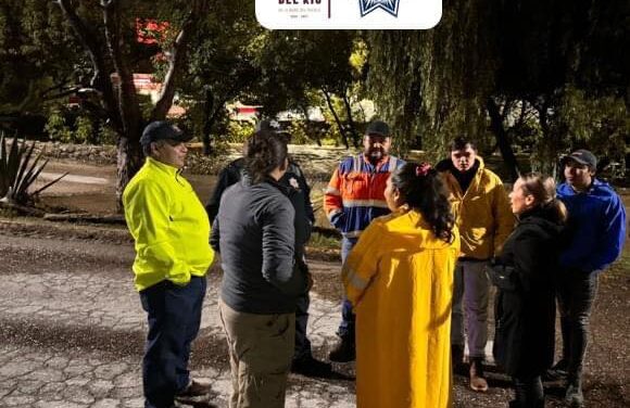 Realizan tareas de auxilio en diferentes puntos del municipio ante las torrenciales lluvias registradas esta madrugada