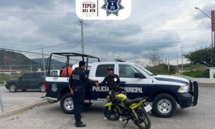 La Unidad de Recuperación de Vehículos de la Secretaría de Seguridad Pública de Tepeji, recuperó motocicleta robada en San Mateo