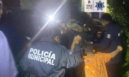 Seguridad Pública deTepeji, apoya en la atención de reporte de dos niños solos y encerrados en una vivienda de la colonia San Juan