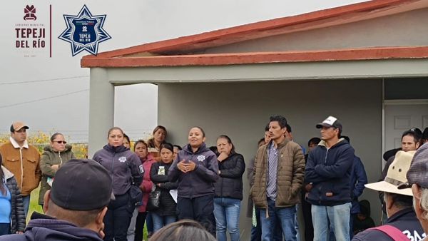 Personal de Prevención del delito de Tepeji se reunen con vecinos de San José Piedra Gorda