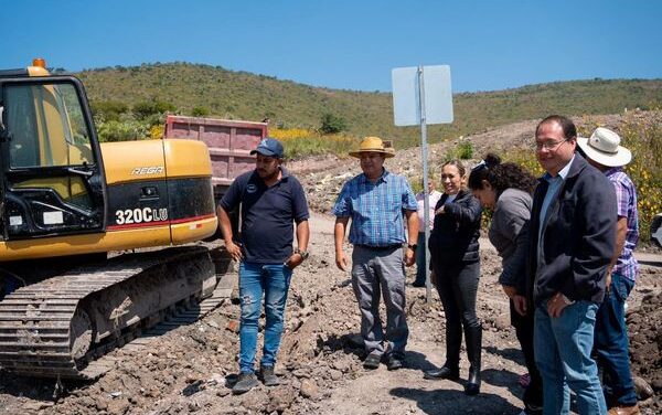 Alcaldesa de Tepeji supervisa operación del relleno sanitario