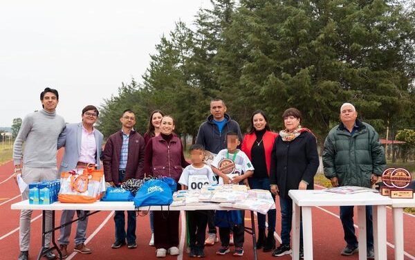 Se llevó a cabo la 23ª Carrera Atlética “A Jugar con la Familia” en Tepeji