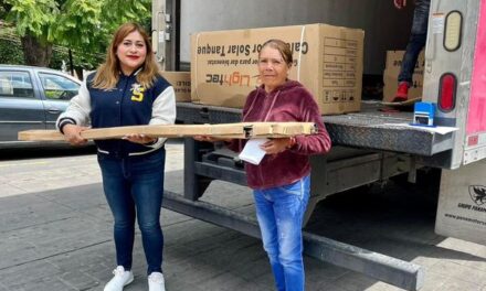 Realizan entrega de calentadores solares a bajo costo en Tepeji