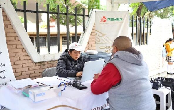 Inauguran Jornadas Médicas de Salud que recorrerán 10 colonias del municipio, ofreciendo servicios gratuitos a la población.