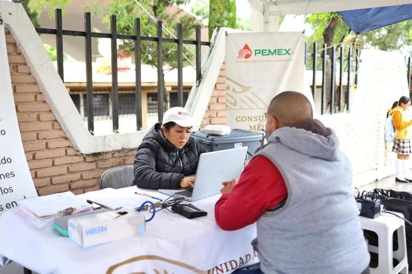 Inauguran Jornadas Médicas de Salud que recorrerán 10 colonias del municipio, ofreciendo servicios gratuitos a la población.