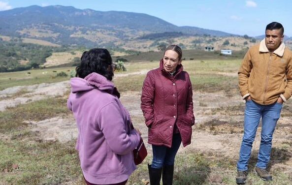 Alcaldesa de Tepeji, recorre zona protegida en Vega de Madero