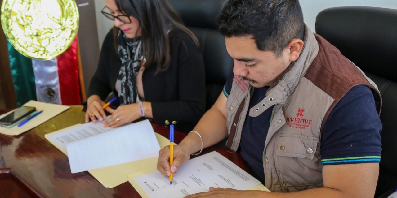 El Gobierno Municipal de #AtotonilcoDeTula firma convenio con el Instituto Hidalguense de la Juventud para beneficiar a los jóvenes del municipio