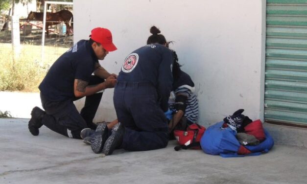 Bomberos de Tepeji atienden reporte de una persona intoxicada