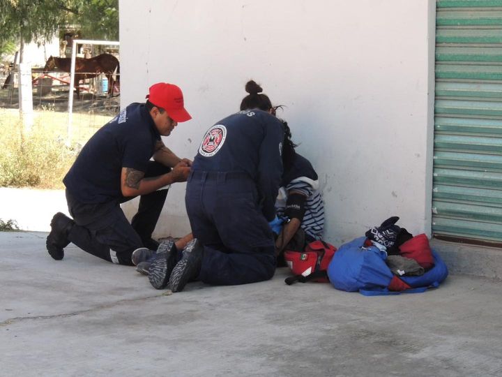 Bomberos de Tepeji atienden reporte de una persona intoxicada