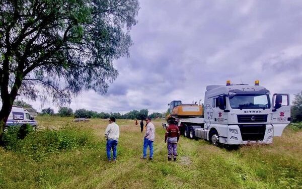 Continúan trabajos de desazolve en Tula de Allende