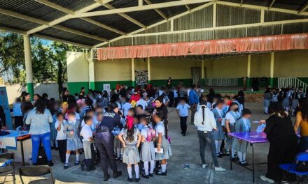 Realizan Feria de Prevención en la primaria de Atotonilco de Tula