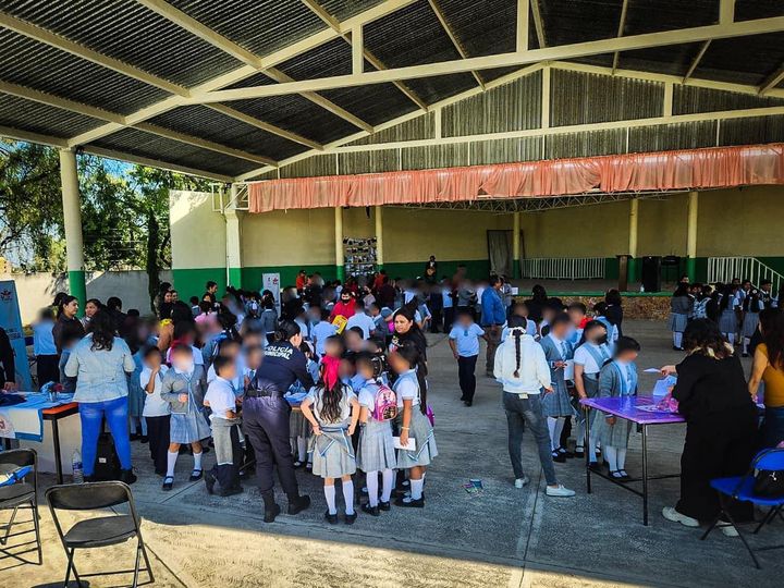 Realizan Feria de Prevención en la primaria de Atotonilco de Tula