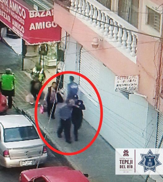 Detienen a un hombre por sustrar artículos sin pagar de un comercio en Tepeji del Río