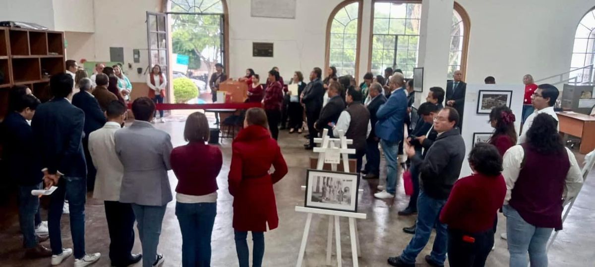 Inauguran la exposición fotográfica “Mi Biblioteca a través de la Historia”