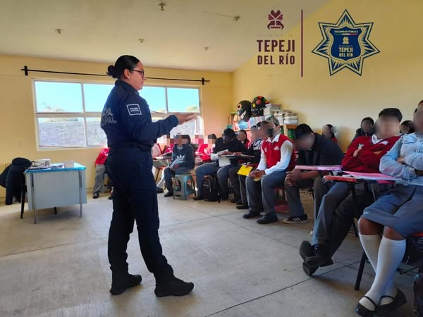 Imparten plática #prevención de violencia» en Telebachillerato de San José Piedra Gorda