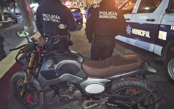 Aseguran motocicleta con reporte de robo en Tepeji del Río