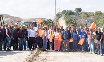 Inicia la pavimentación asfáltica en la calle Revolución de la colonia El Caracol