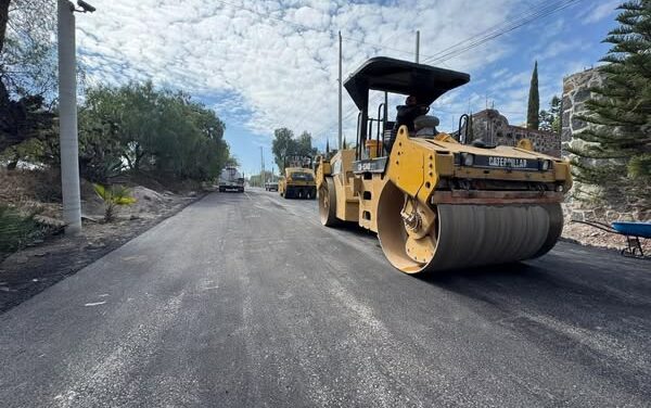 Avances en Infraestructura en #AtotonilcoDeTula: Pavimentación en Calle Emiliano Zapata, Cañada