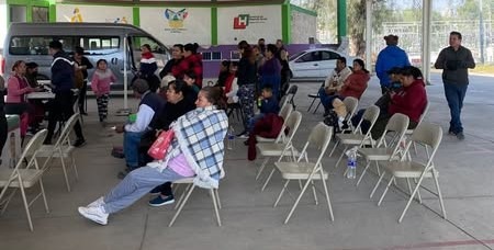 Atención médica gratuita llega a las comunidades de Atotonilco de Tula con la Unidad Médica Móvil de PEMEX