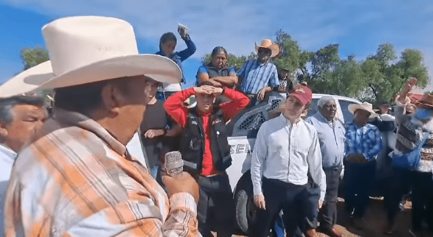 Reclaman falta de avance en trituración del lirio y fumigación de mosco cúlex