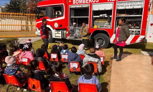 Bomberos de Tepeji del Río realizan visitas a centros educativos
