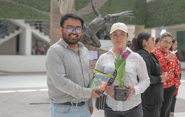 Entrega de Tulipanes a Ciudadanos Beneficiarios de Atotonilco de Tula