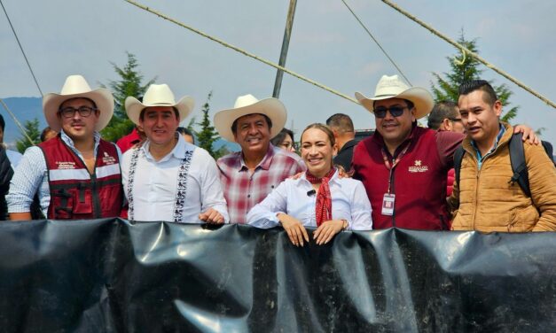 Tepeji del Río impulsa el desarrollo del con la entrega de apoyos a productores