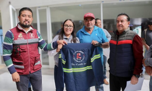 E𝗻𝘁𝗿𝗲𝗴𝗮n 𝘂𝗻𝗶𝗳𝗼𝗿𝗺𝗲𝘀 𝗮𝗹 𝗽𝗲𝗿𝘀𝗼𝗻𝗮𝗹 𝗱𝗲 𝗦𝗲𝗿𝘃𝗶𝗰𝗶𝗼𝘀 𝗣𝘂́𝗯𝗹𝗶𝗰𝗼𝘀 𝘆 𝗢𝗯𝗿𝗮𝘀 𝗣𝘂́𝗯𝗹𝗶𝗰𝗮𝘀 de Atotonilco de Tula