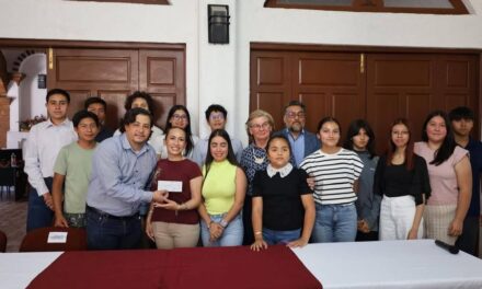 Alcaldesa entrega apoyo a la Orquesta Sinfónica Juvenil de Tepeji del Río