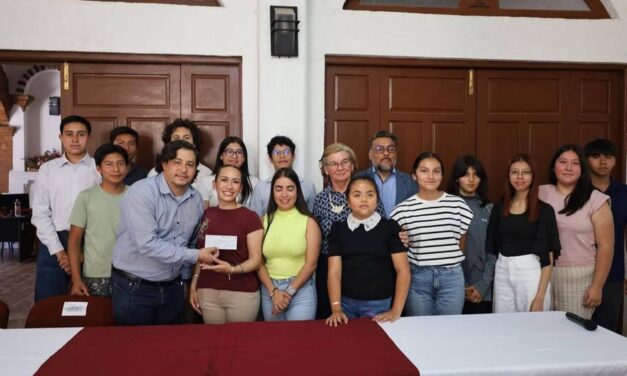 Alcaldesa entrega apoyo a la Orquesta Sinfónica Juvenil de Tepeji del Río