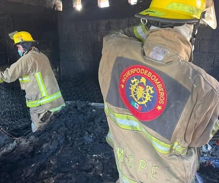 PC Tepeji sofoca incendio en una vivienda de Santa Ana Azcapotzaltongo