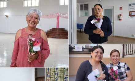 Reconocen a las mamás del ayuntamiento de Tepeji del Río