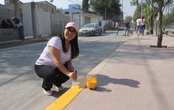 Realizan faena comunitaria en la colonia Ferrocarril de Atotonilco de Tula