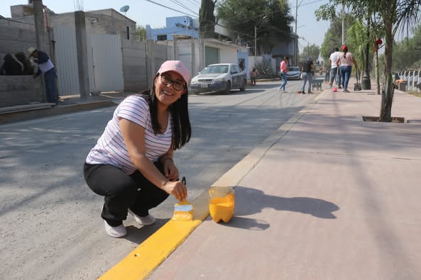 Realizan faena comunitaria en la colonia Ferrocarril de Atotonilco de Tula