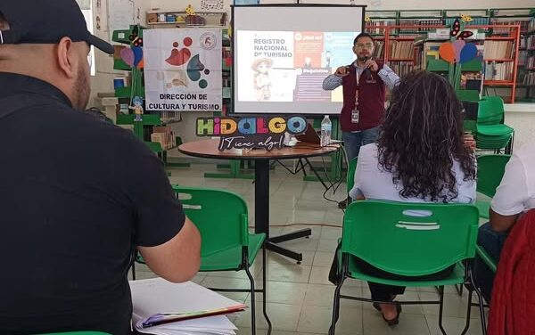 Capacitan a prestadores de servicios turísticos de Atotonilco de Tula