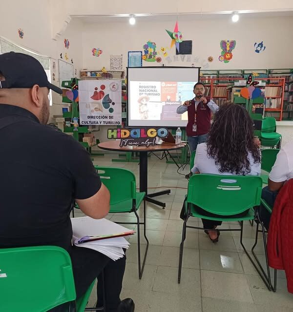Capacitan a prestadores de servicios turísticos de Atotonilco de Tula
