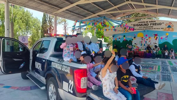 Policía Municipal celebra el Día de la Niñez con juegos, sonrisas y prevención en escuelas de Atotonilco de Tula