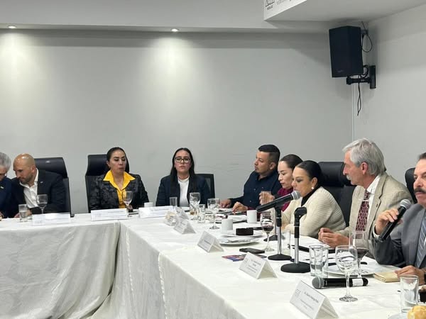 Atotonilco de Tula presente en la asamblea mensual del CCEH