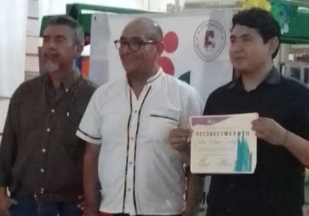 Presentan al 𝗮𝗿𝘁𝗶𝘀𝘁𝗮 𝘃𝗶𝘀𝘂𝗮𝗹 𝗨𝗹𝗶𝘀𝗲𝘀 𝗥𝗼𝗱𝗿𝗶́𝗴𝘂𝗲𝘇 en Atotonilco de Tula