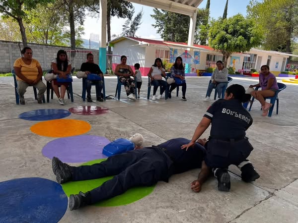 Continúan capacitaciones en centros educativos de Tepeji, en materia de Primeros Auxilios