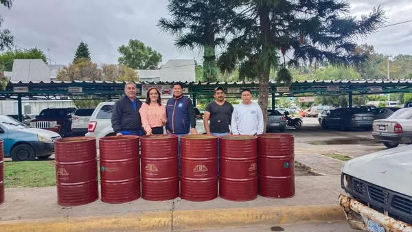 Donan 50 tambos para basura que seránutilizados para centros educativos de Tula