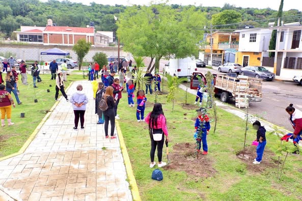 Proyecto “Raíces para la transformación” llega a la escuela“Melchor Ocampo” en San Lorenzo
