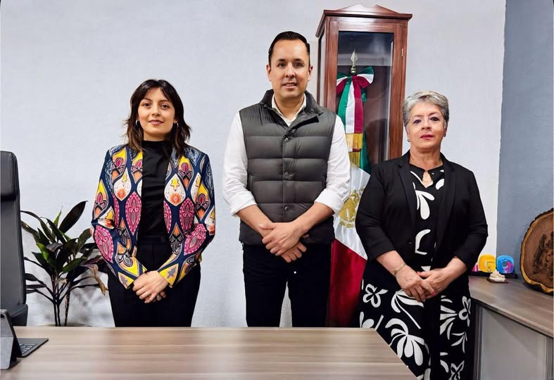 Aldalde presenta a la nueva directora general del DIF Municipal de Tula de Allende